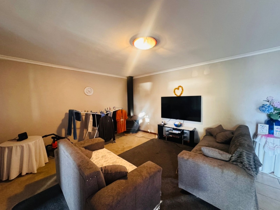 To Let 2 Bedroom Property for Rent in Goedehoop Western Cape